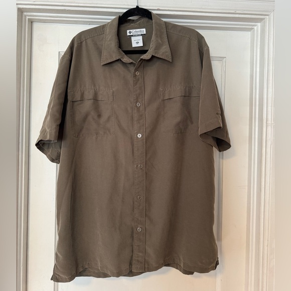 Men’s Columbia Button‎ Down Shirt - Picture 1 of 6